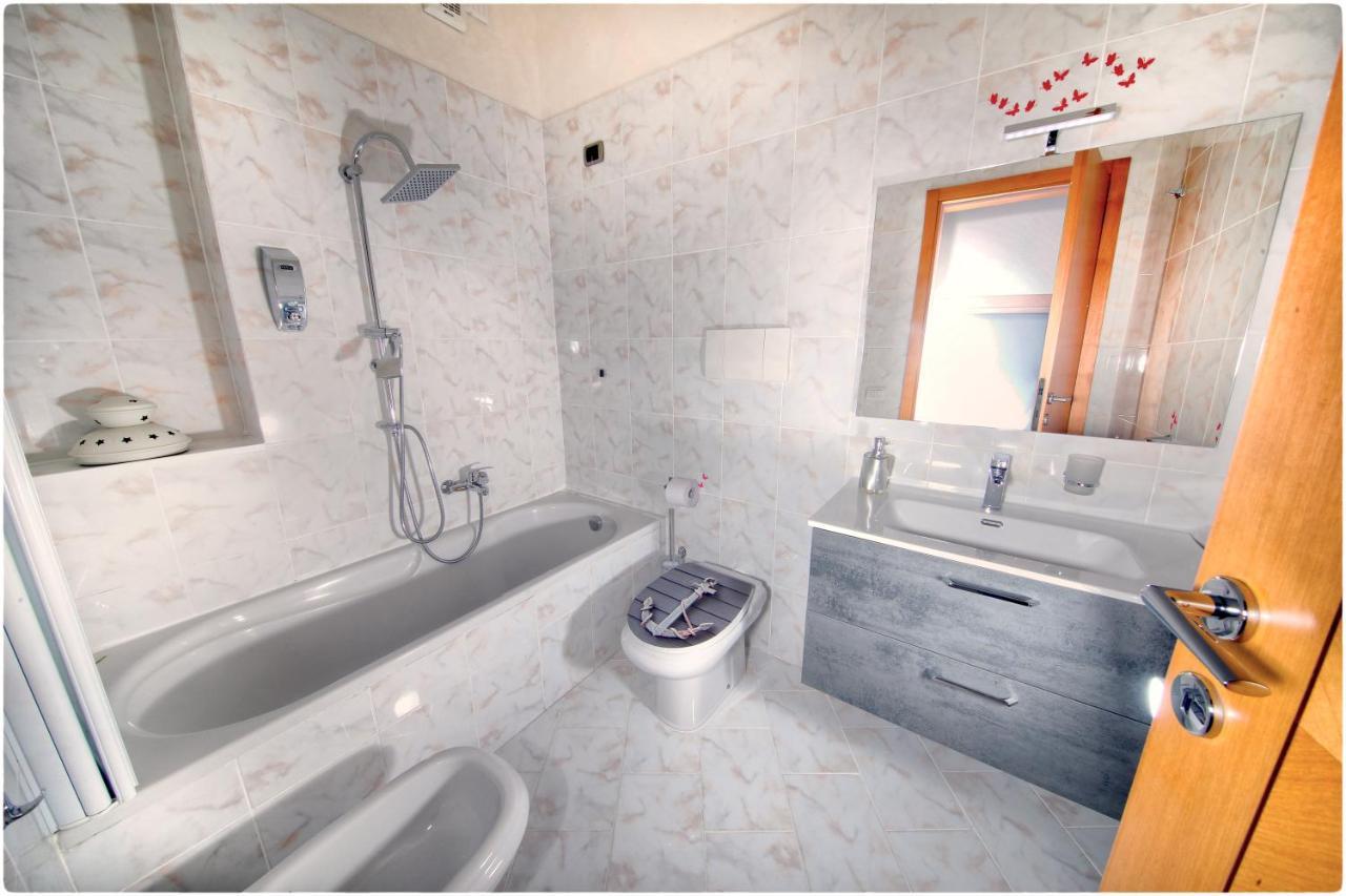 Suite Gaia Bari Extérieur photo